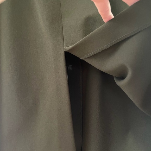 ✨ Cache Two Piece Green Women’s Suit - Picture 12 of 16